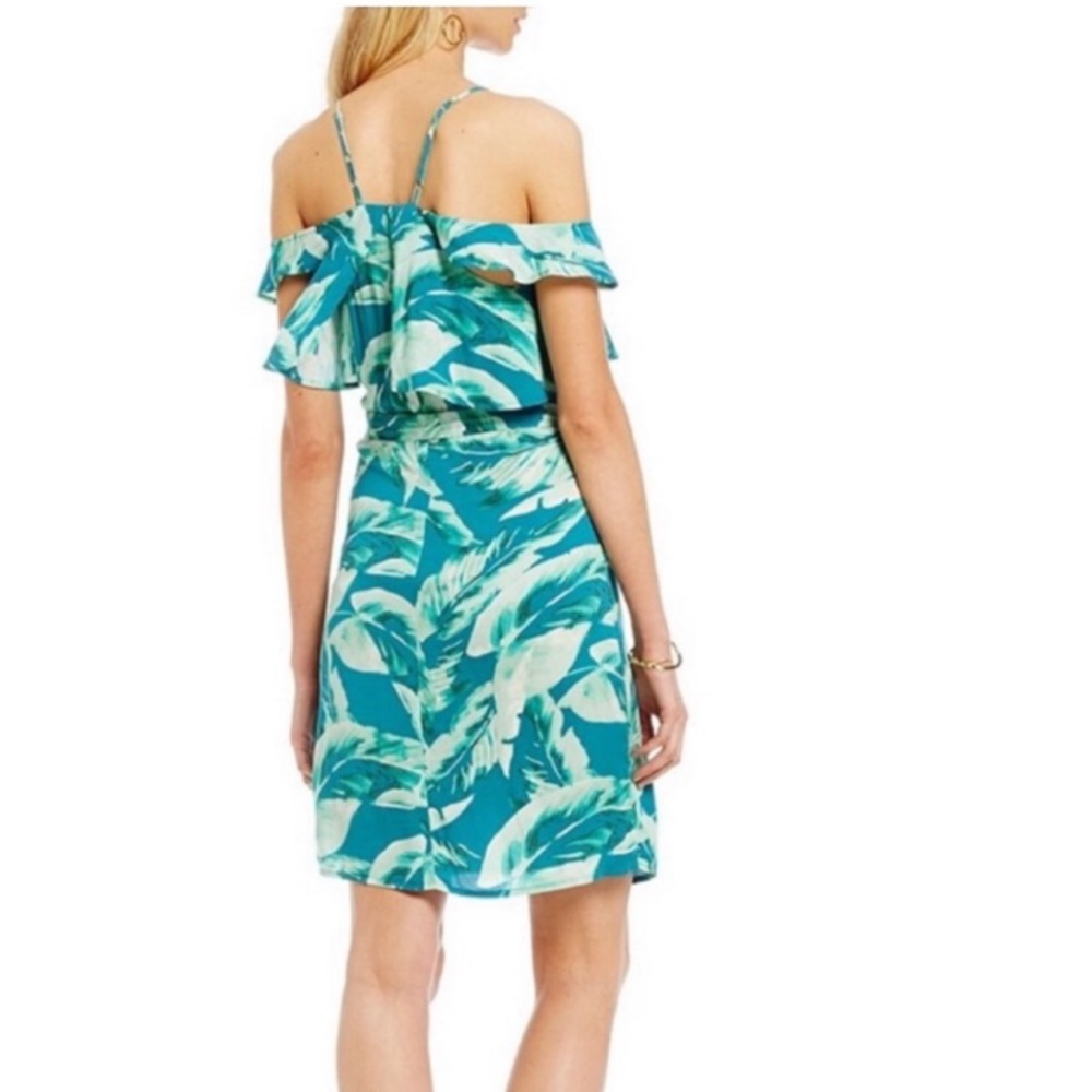 ⭐️ Gianni Bini Amy Palm Print Wrap Dress - Picture 2 of 7